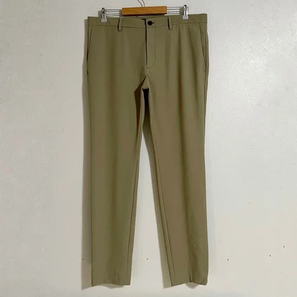 Theory Men's Zaine Pant in Precision Ponte
Size 36 - Picture 3 of 10